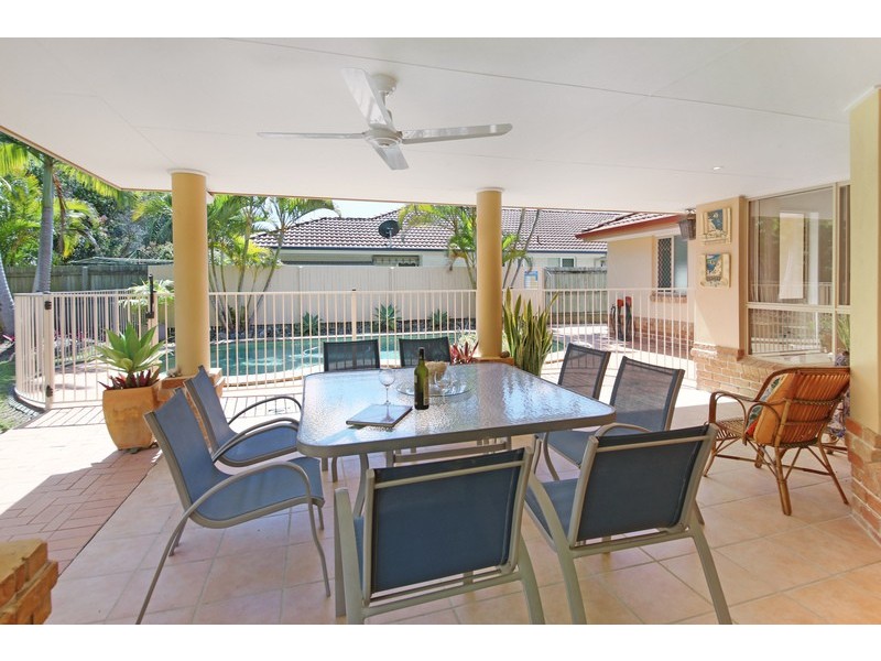 13 Dun Street, Tewantin QLD 4565