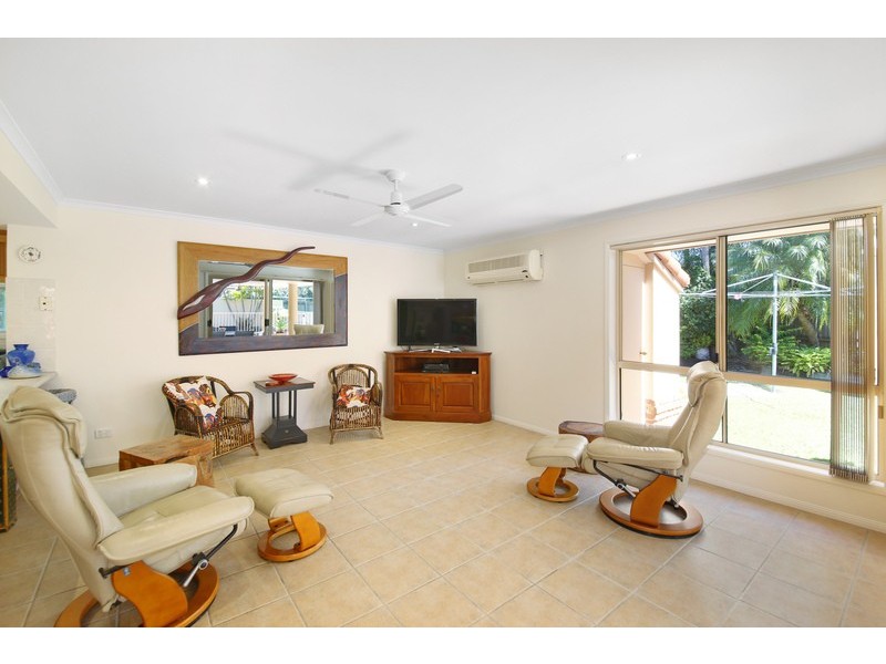13 Dun Street, Tewantin QLD 4565