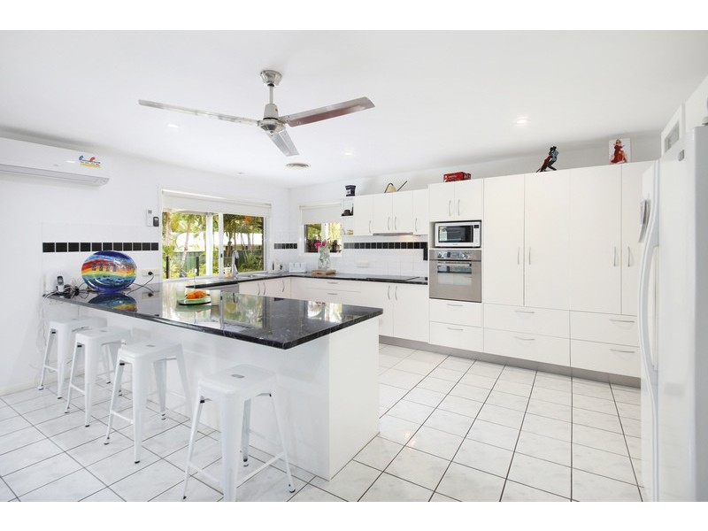 2 Doolan Ct, Noosaville QLD 4566