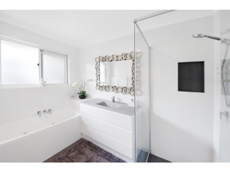 2 Doolan Ct, Noosaville QLD 4566