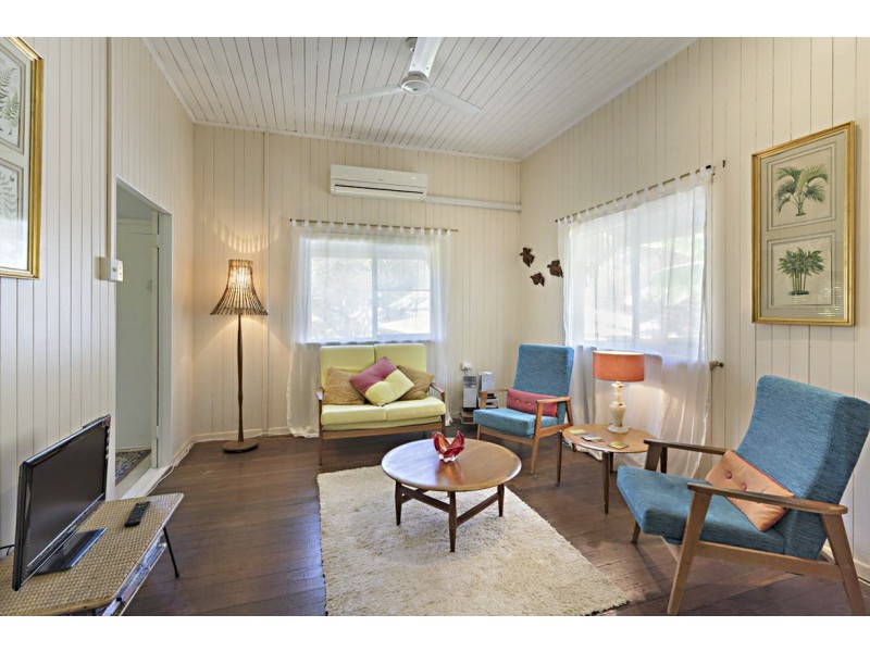 21 RECTORY STREET, Pomona QLD 4568