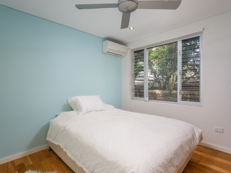 2/20 Tamborine Street, Mermaid Beach QLD 4218