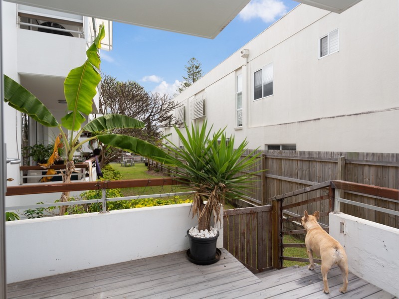 2/20 Tamborine Street, Mermaid Beach QLD 4218