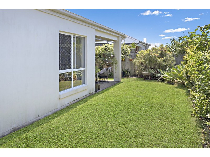 8 GOLDENBELL PLACE, Peregian Springs QLD 4573