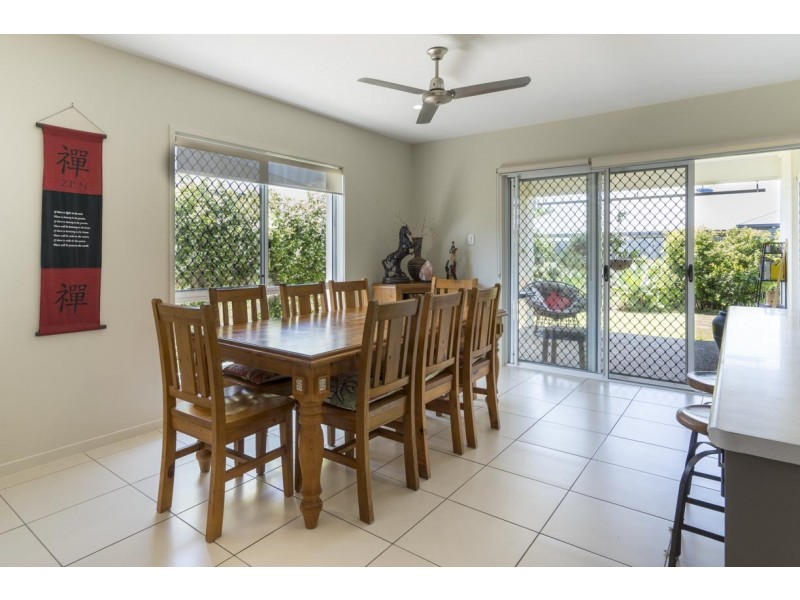 8 GOLDENBELL PLACE, Peregian Springs QLD 4573