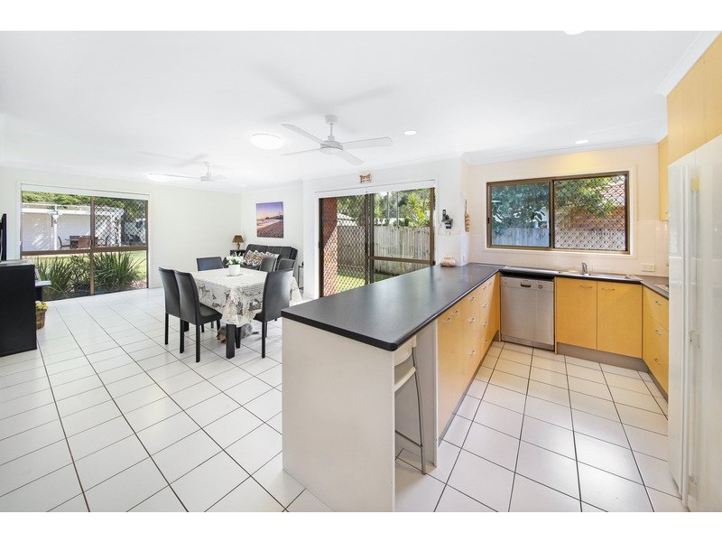 63 Griffith Ave, Tewantin QLD 4565