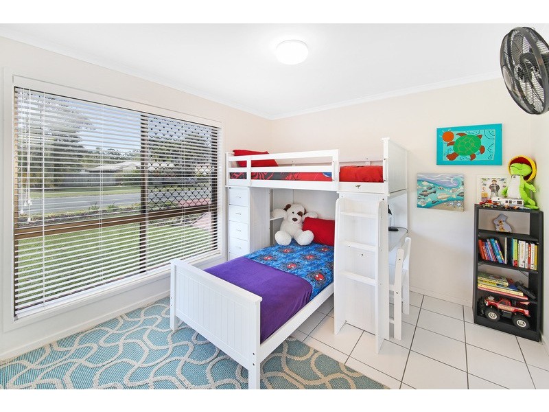 63 Griffith Ave, Tewantin QLD 4565