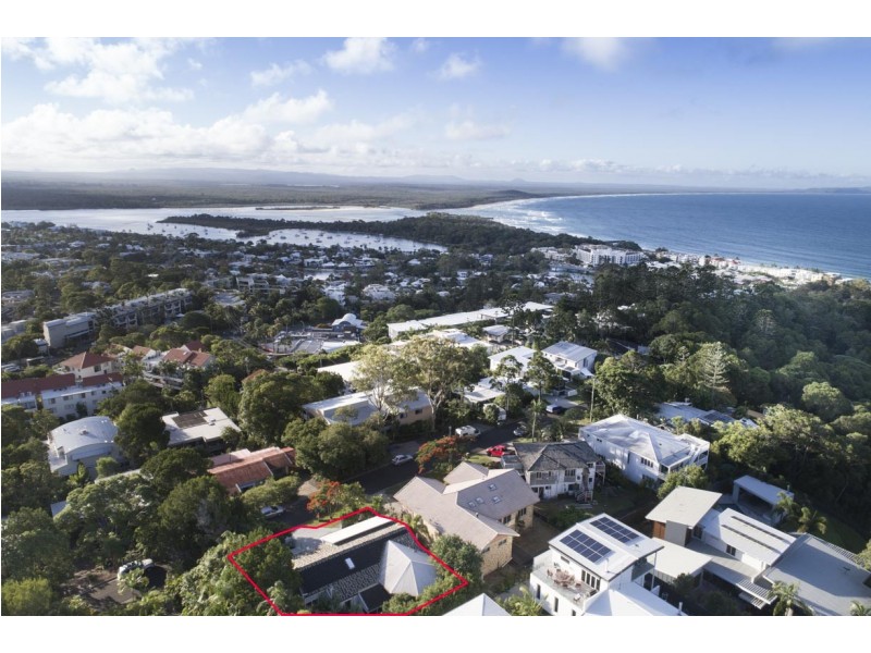14 ATTUNGA HEIGHTS, Noosa Heads QLD 4567