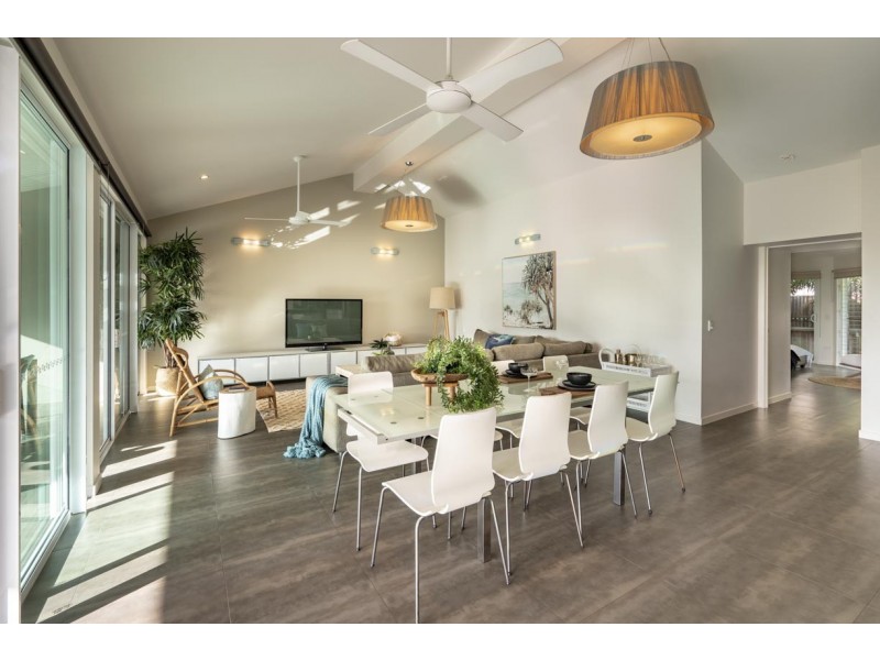 14 ATTUNGA HEIGHTS, Noosa Heads QLD 4567