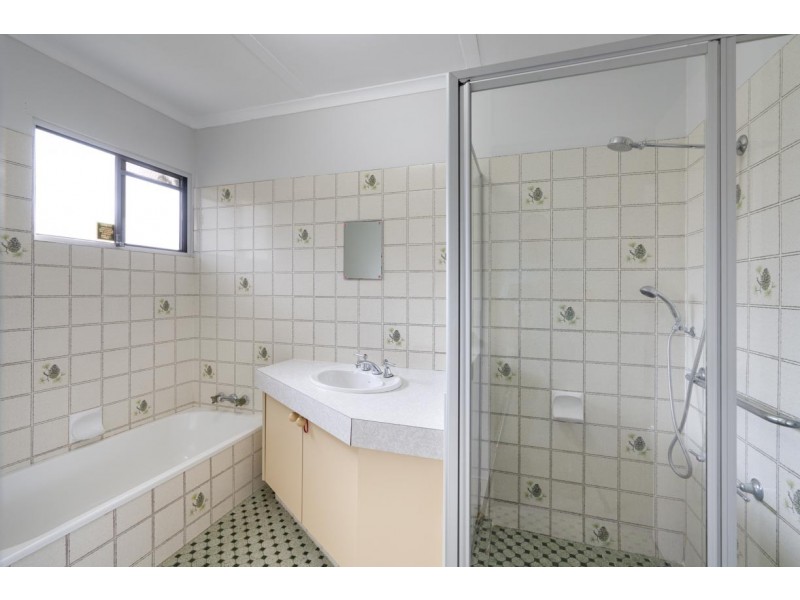 24 Maple Avenue, Tewantin QLD 4565