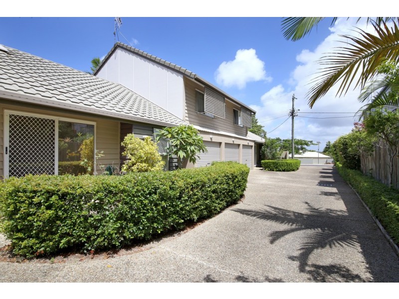 2/48 Poinciana Avenue, Tewantin QLD 4565