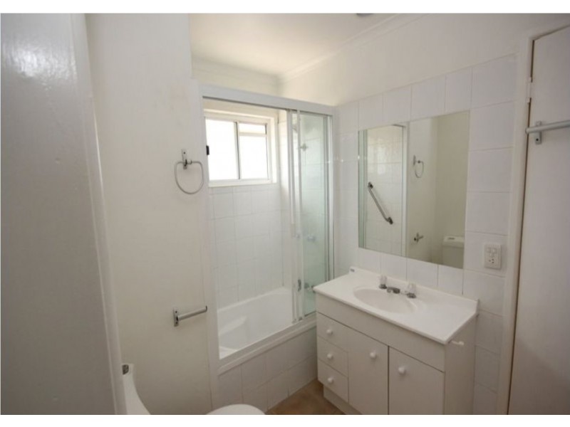 2/48 Poinciana Avenue, Tewantin QLD 4565