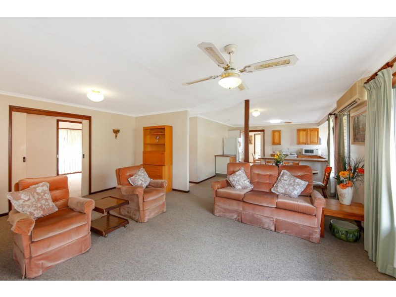 8 Outlook Drive, Tewantin QLD 4565