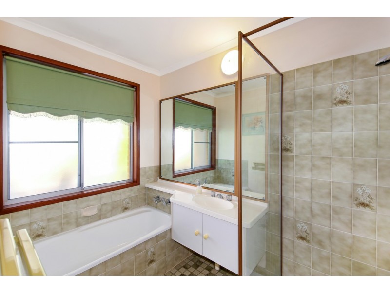 8 Outlook Drive, Tewantin QLD 4565