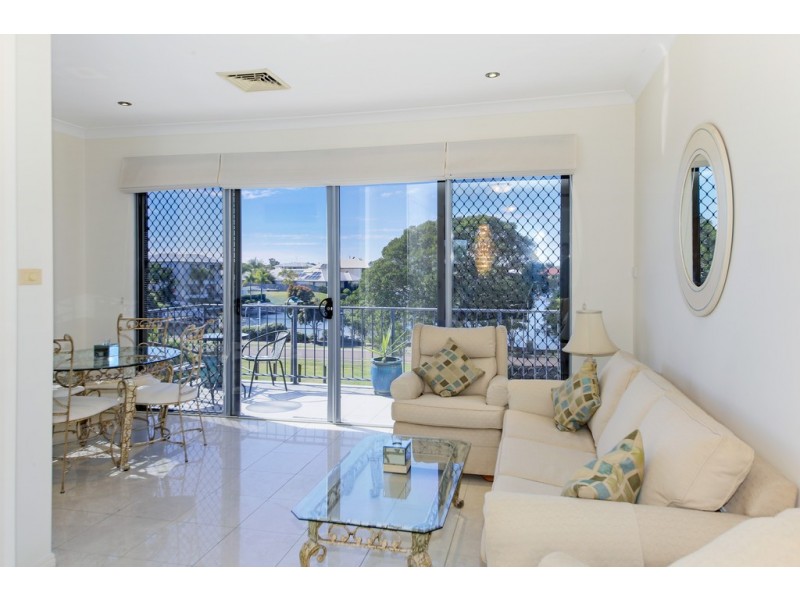 50 KALOWENDHA AVENUE, Pelican Waters QLD 4551
