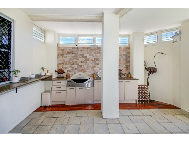 50 KALOWENDHA AVENUE, Pelican Waters QLD 4551