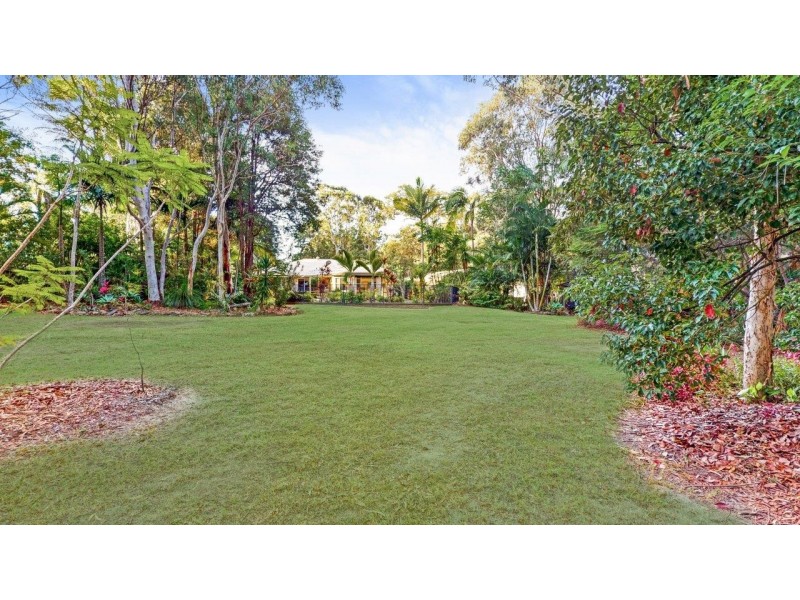 6 Bloodwood Place, Cooroibah QLD 4565