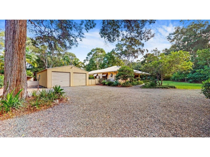 6 Bloodwood Place, Cooroibah QLD 4565