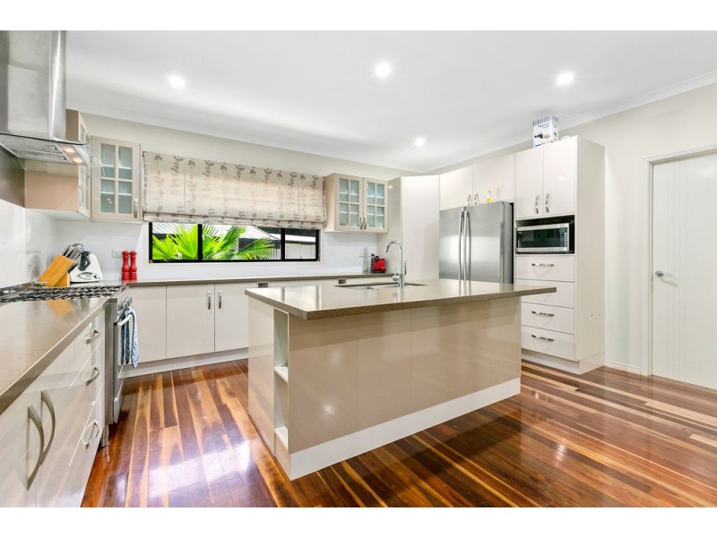 17 Misty Lane, Cooroibah QLD 4565