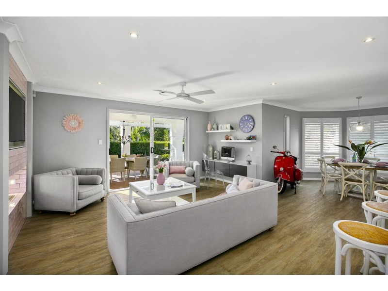 1 Wirra Place, Tewantin QLD 4565
