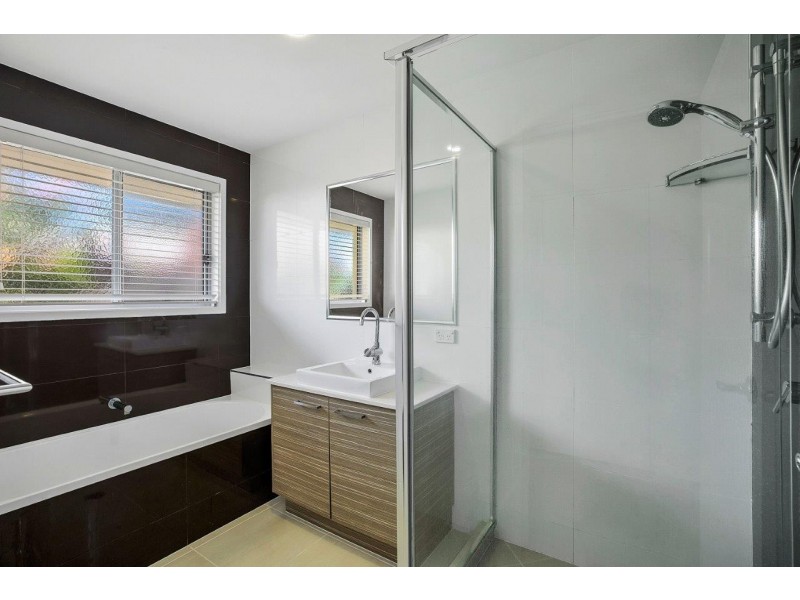 200 The Avenue, Peregian Springs QLD 4573