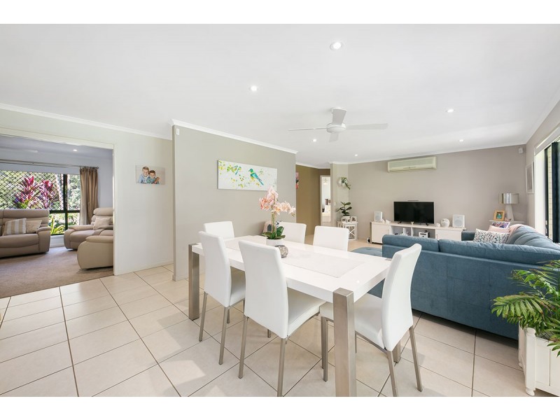 28 SUGARGUM PLACE, Black Mountain QLD 4563