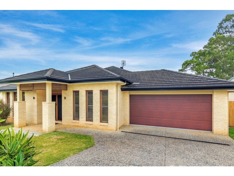 15 SHARYN PLACE, Glass House Mountains QLD 4518