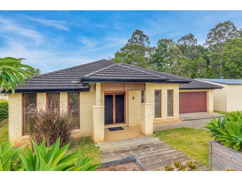 15 SHARYN PLACE, Glass House Mountains QLD 4518