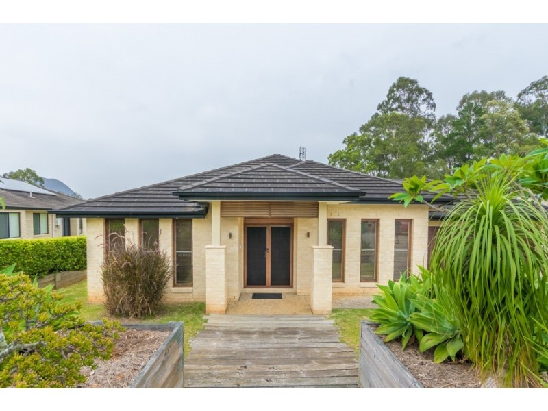 15 SHARYN PLACE, Glass House Mountains QLD 4518