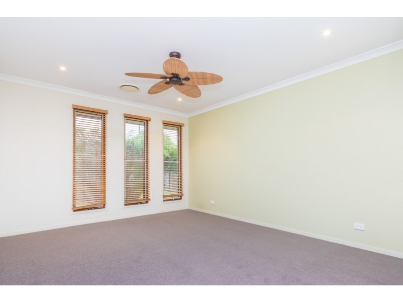 15 SHARYN PLACE, Glass House Mountains QLD 4518