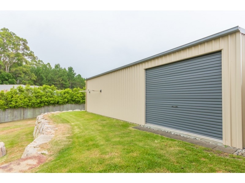 15 SHARYN PLACE, Glass House Mountains QLD 4518