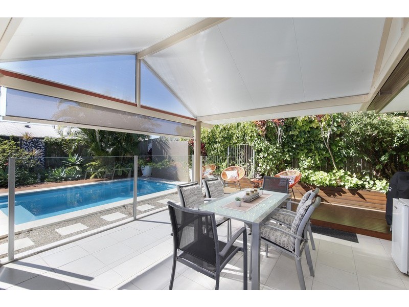 8 Wentworth Street, Tewantin QLD 4565