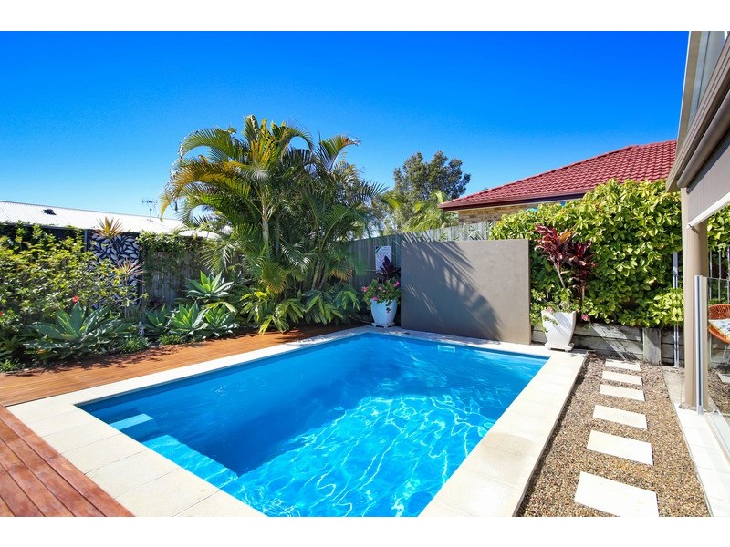 8 Wentworth Street, Tewantin QLD 4565