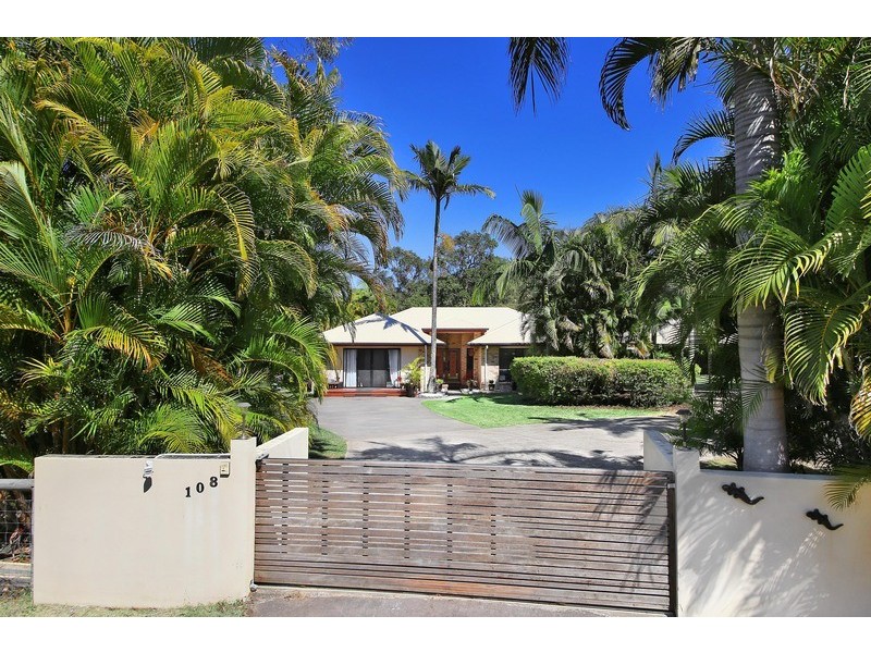 108 Illoura Place, Cooroibah QLD 4565
