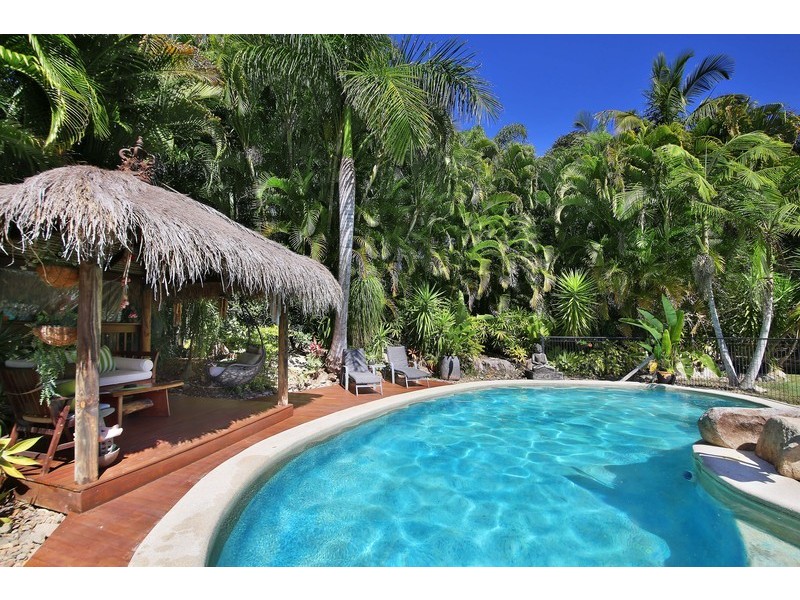 108 Illoura Place, Cooroibah QLD 4565