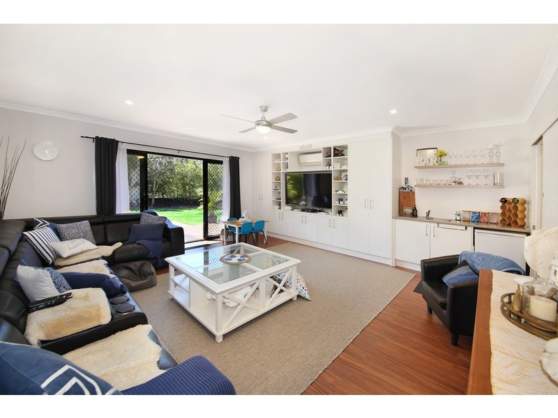 108 Illoura Place, Cooroibah QLD 4565