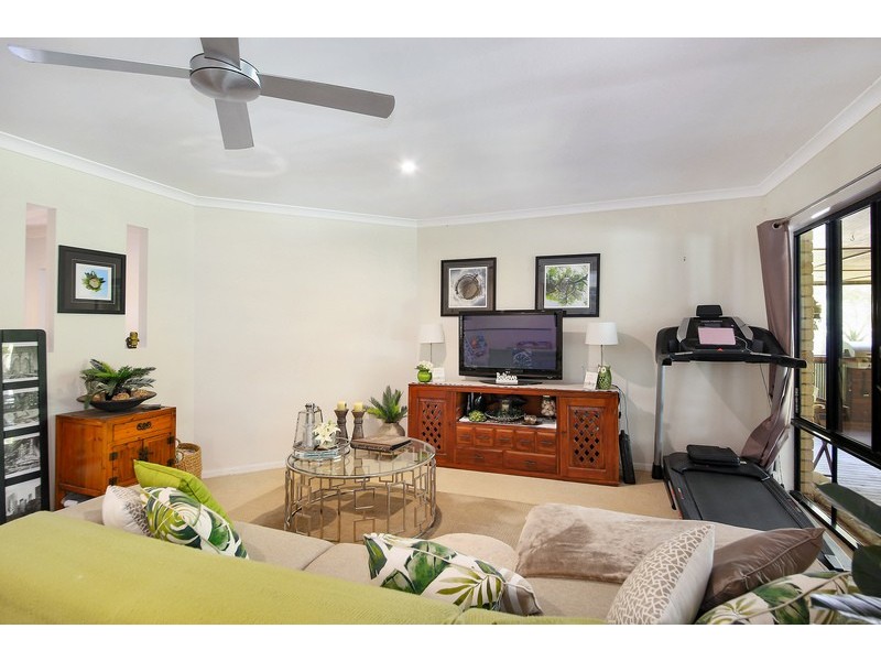 108 Illoura Place, Cooroibah QLD 4565
