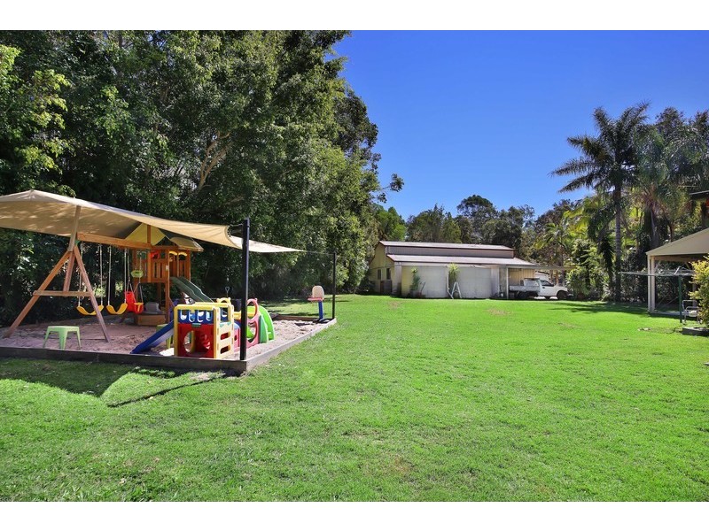 108 Illoura Place, Cooroibah QLD 4565