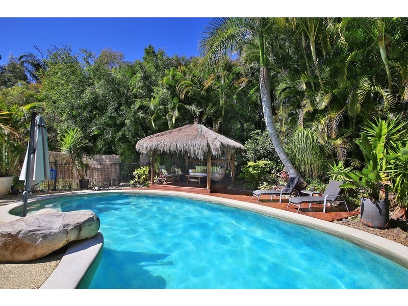 108 Illoura Place, Cooroibah QLD 4565