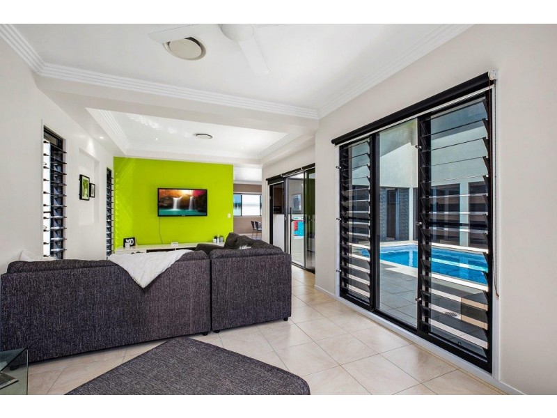 10 Fairway Parade, Peregian Springs QLD 4573