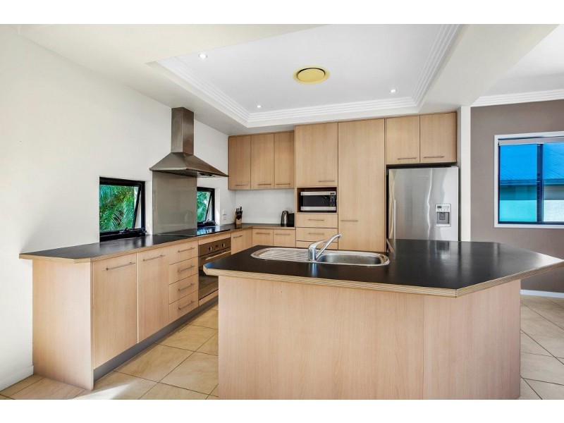 10 Fairway Parade, Peregian Springs QLD 4573