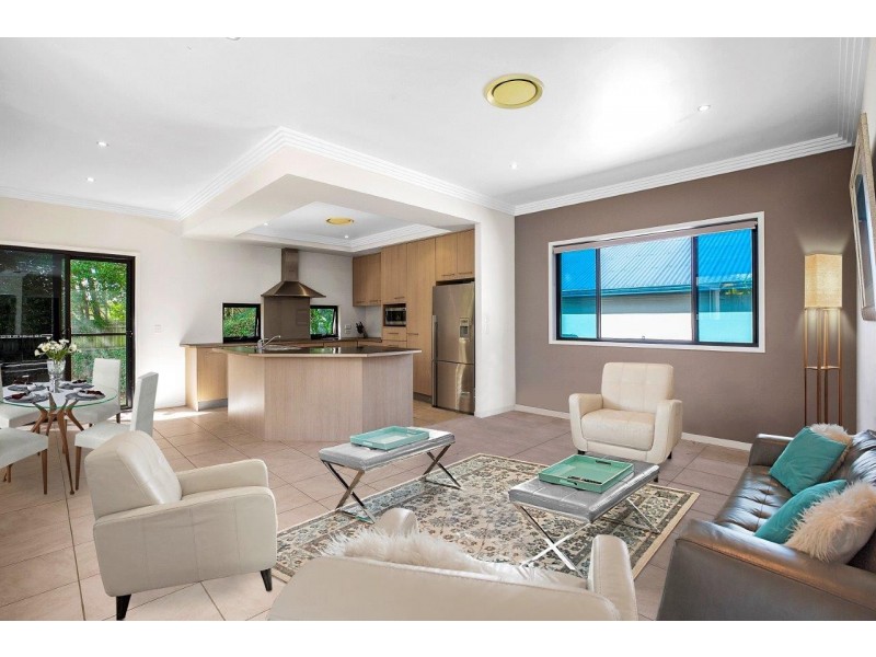10 Fairway Parade, Peregian Springs QLD 4573