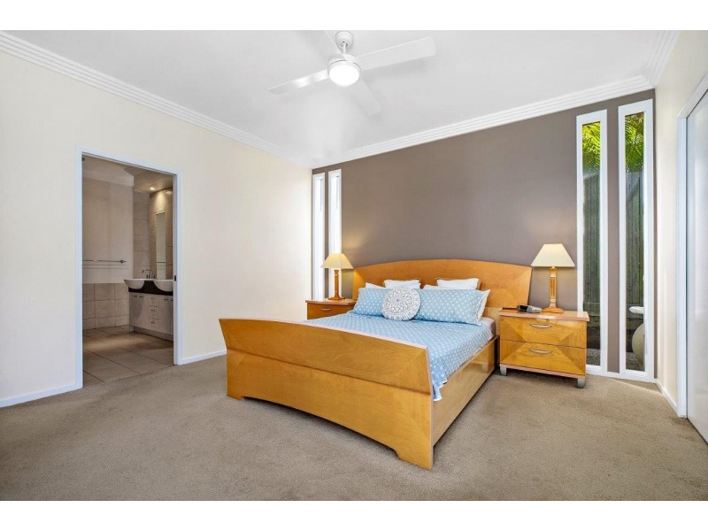 10 Fairway Parade, Peregian Springs QLD 4573
