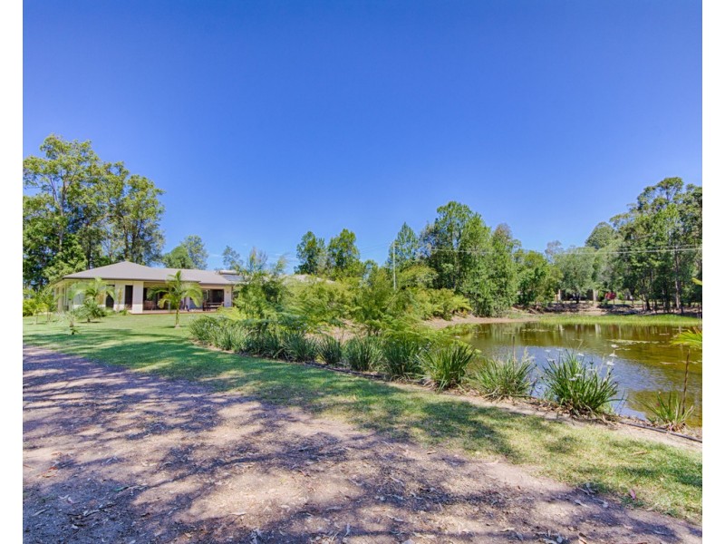 43 HIGHLAND DRIVE, Lake Macdonald QLD 4563