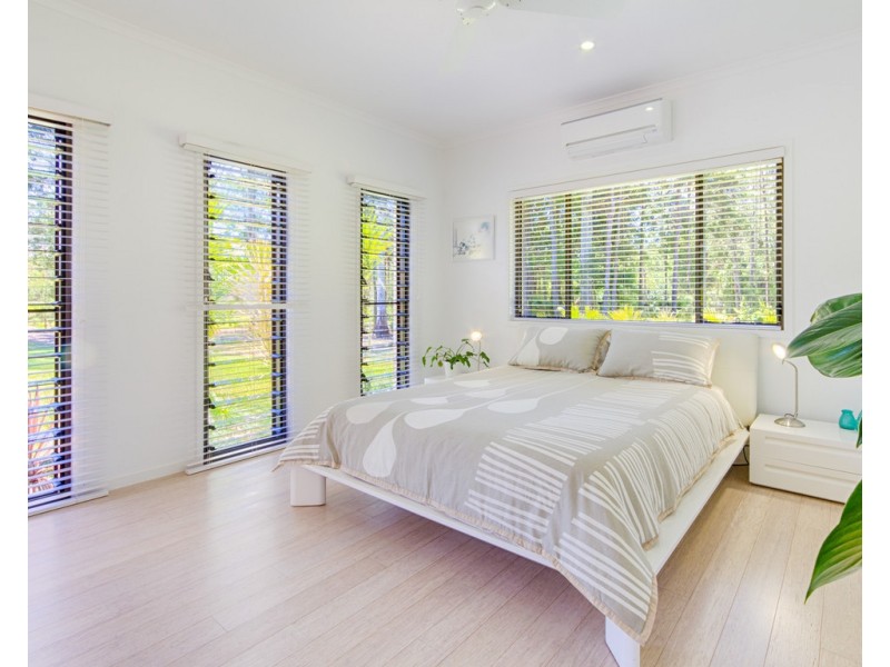43 HIGHLAND DRIVE, Lake Macdonald QLD 4563