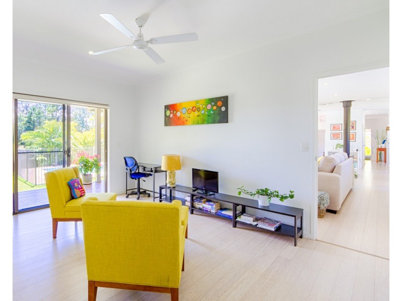 43 HIGHLAND DRIVE, Lake Macdonald QLD 4563