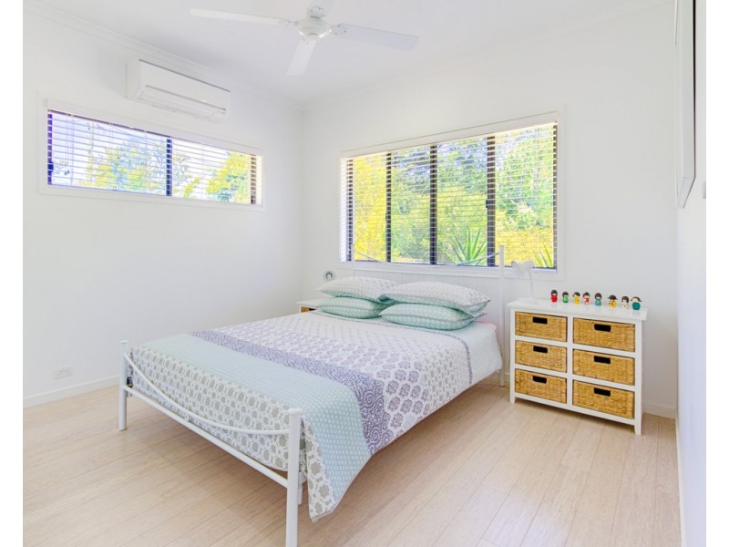 43 HIGHLAND DRIVE, Lake Macdonald QLD 4563