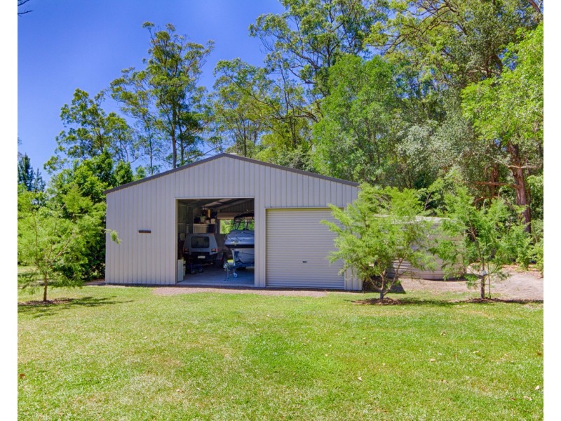 43 HIGHLAND DRIVE, Lake Macdonald QLD 4563