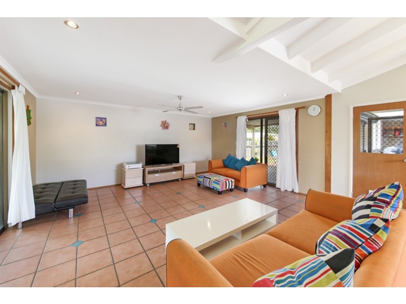 25 Furness Drive, Tewantin QLD 4565
