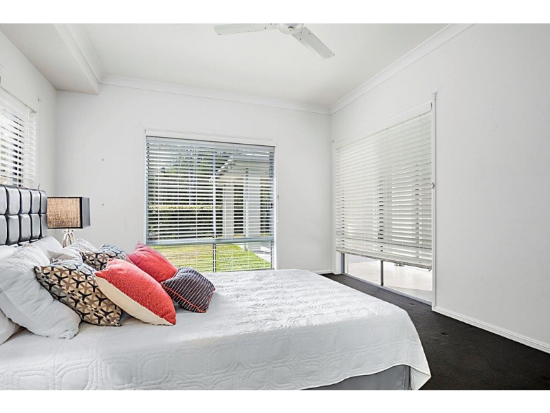 5, 19a Sunrise Avenue, Tewantin QLD 4565